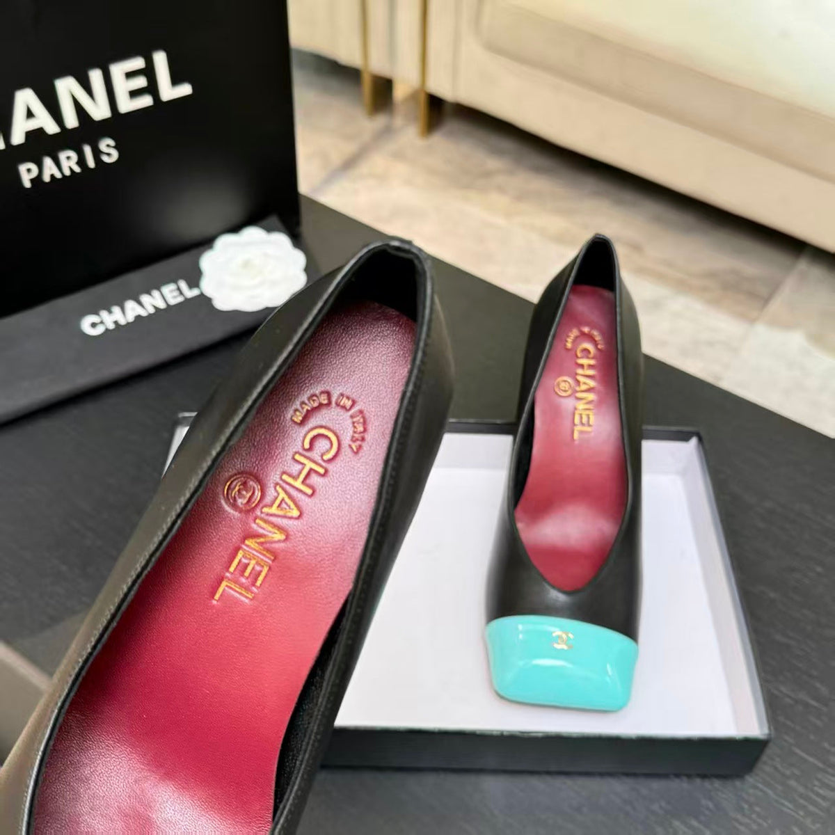 CC Spring-Summer 2026 Pump 9cm Mint Blue Black Patent Leather Sheepskin