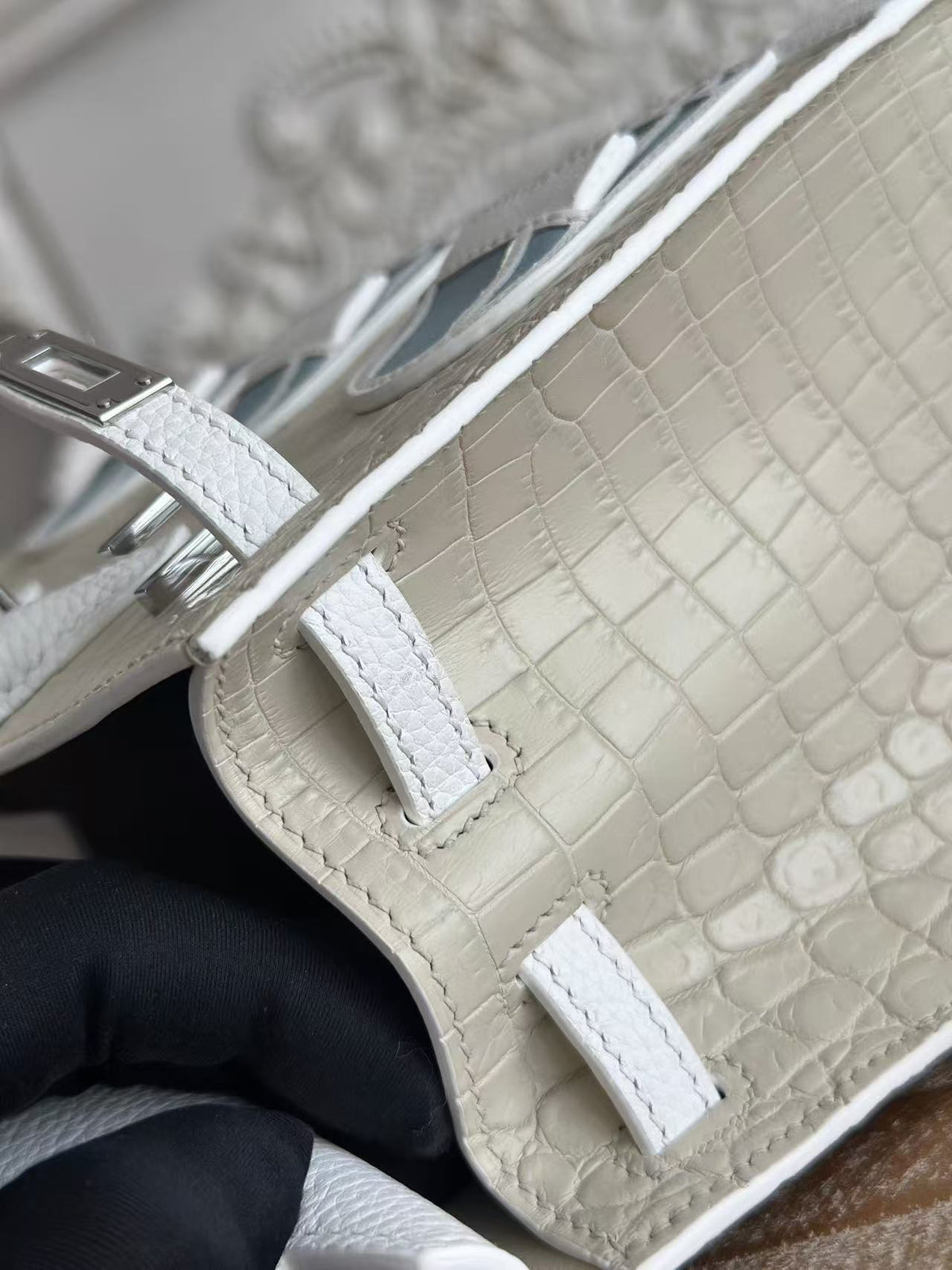 HM Birkin Faubourg 20 Cream White Alligator Embossed Leather Togo Leather