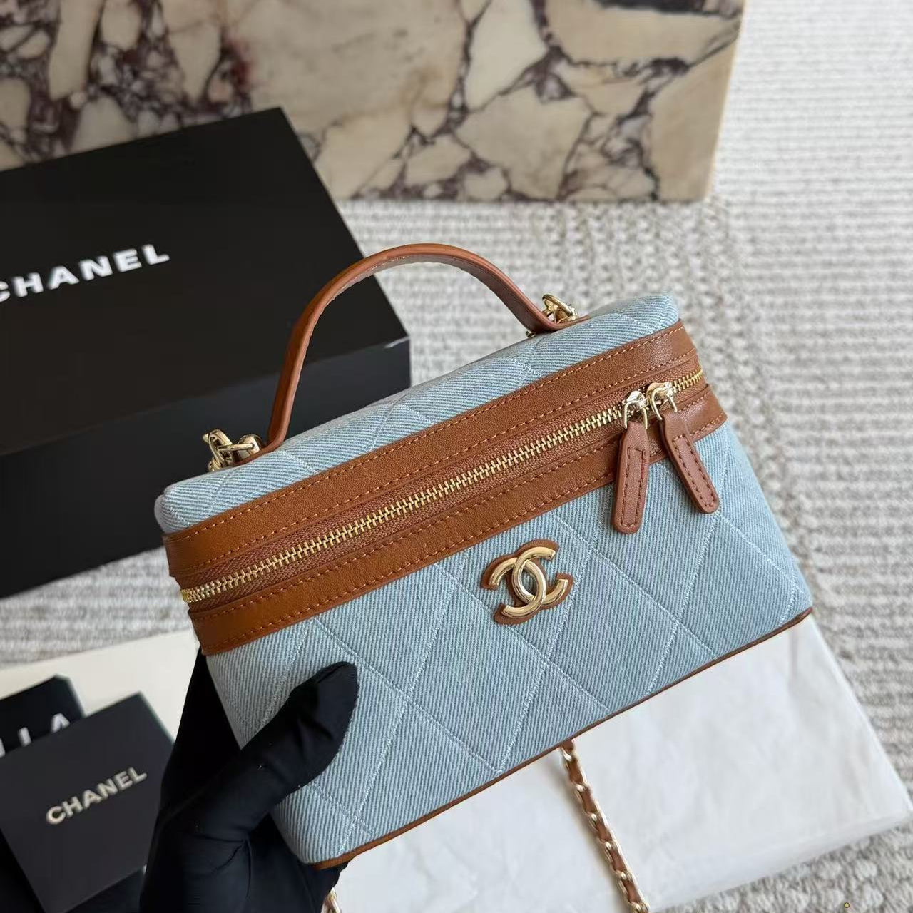 CC Coco Beach Vanity 19cm Light Blue Denim Brown Leather