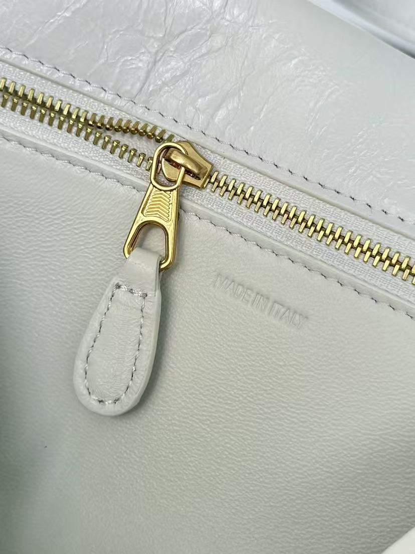 Clicca Shoulder Bag Medium White Arena Lambskin