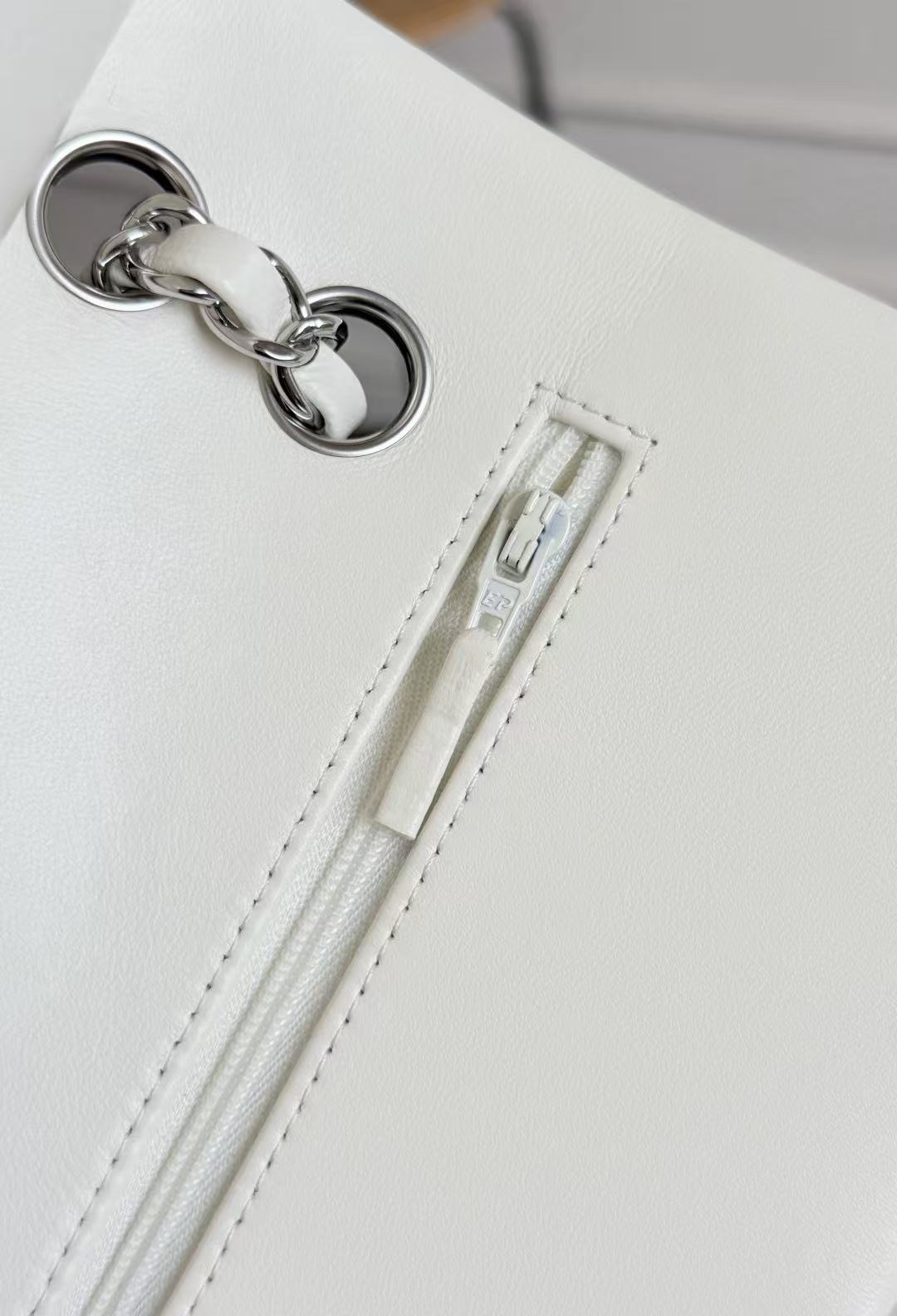 CC Flap Bag Jumbo 23cm White Lambskin Silver Hardware