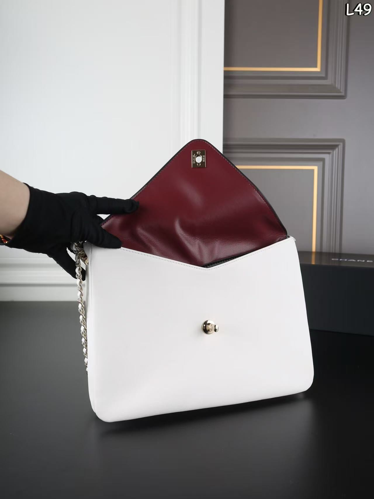 CC 26s Large Hobo Bag White Black Calfskin