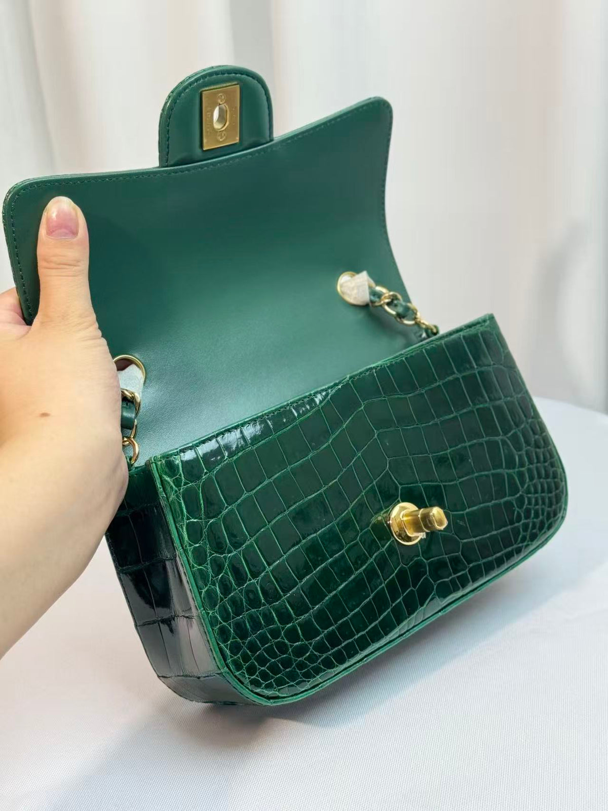 CC Mini Flap Bag 20cm Teal Green Crocodile (Need production time)