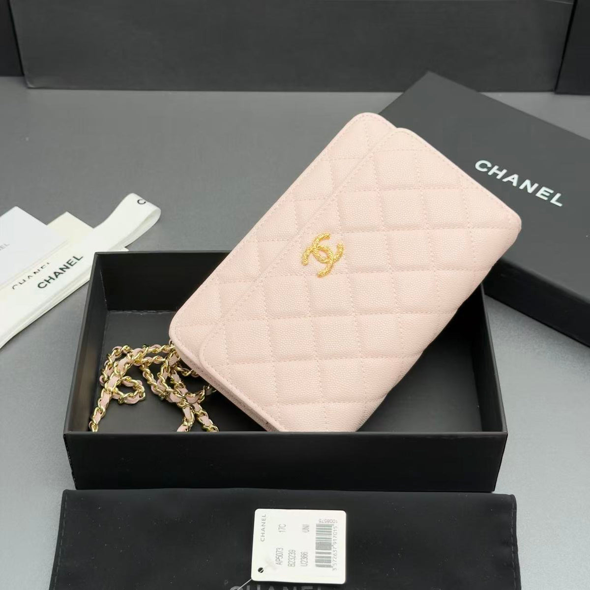 CC 26s WOC 19cm Light Pink Caviar Gold Hardware