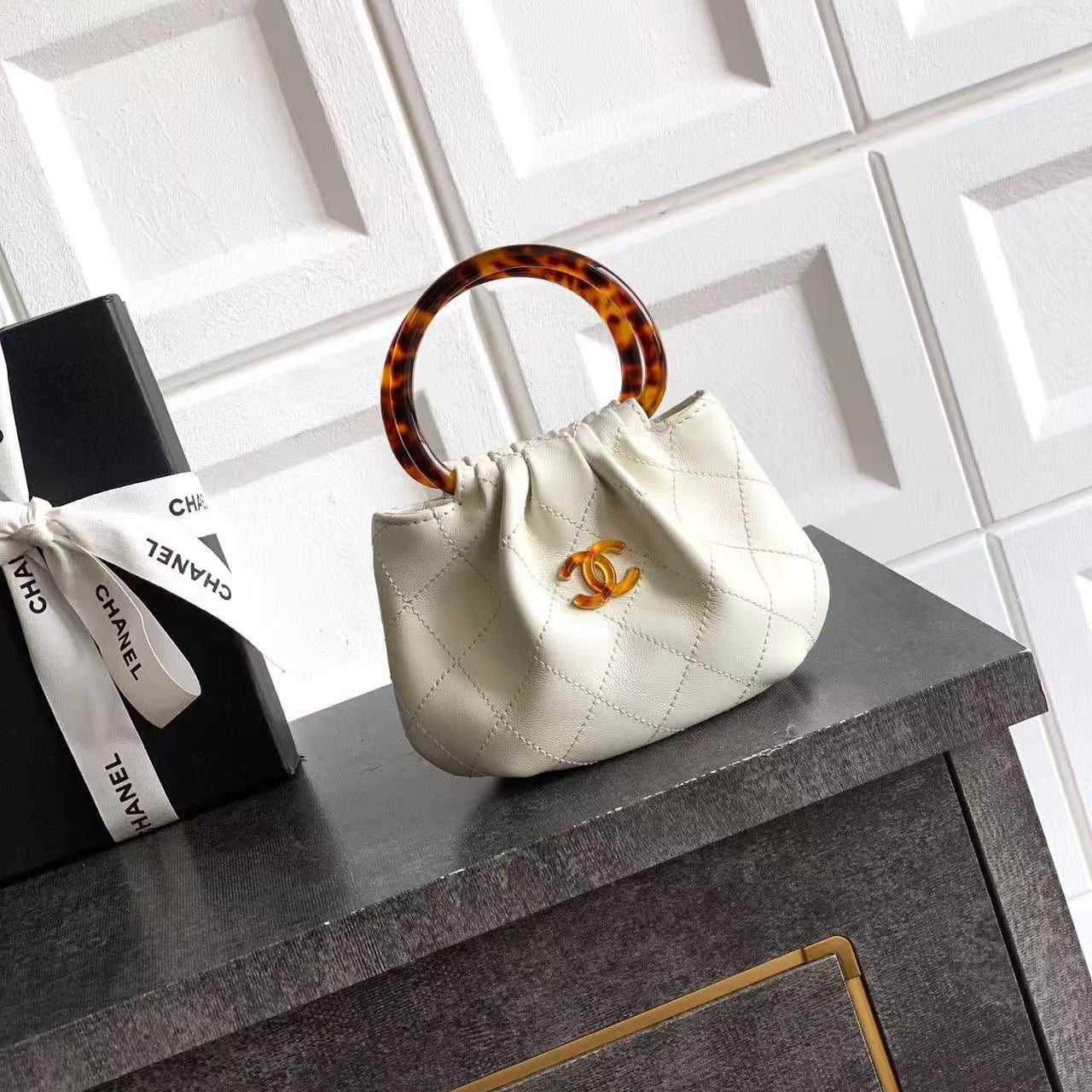 CC 25s Hobo White Quited Leather