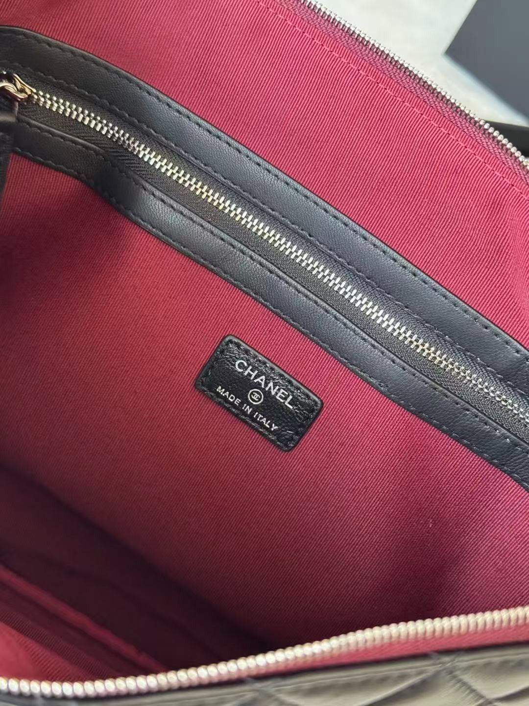 CC 26s Large 2.55 Pouch Black Caviar