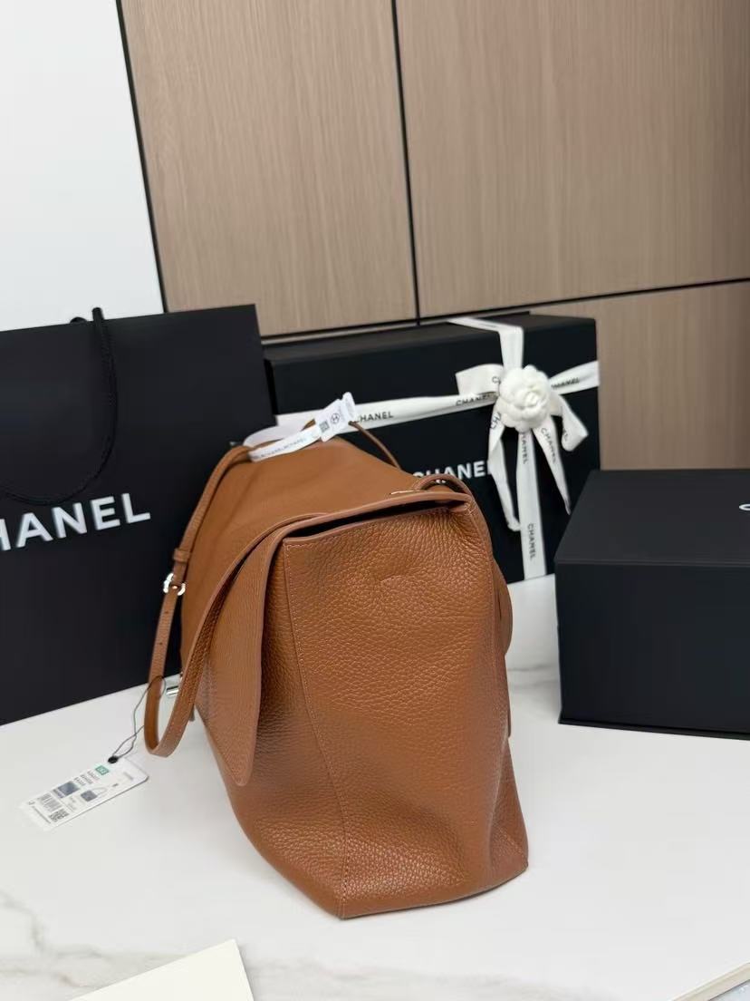 CC 26s Maxi Flap Bag 38.5cm Camel Brown Cowhide