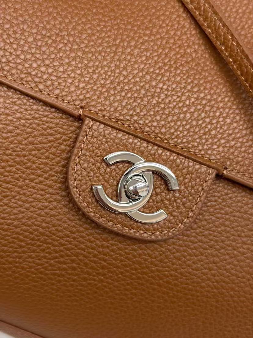 CC 26s Maxi Flap Bag 38.5cm Camel Brown Cowhide