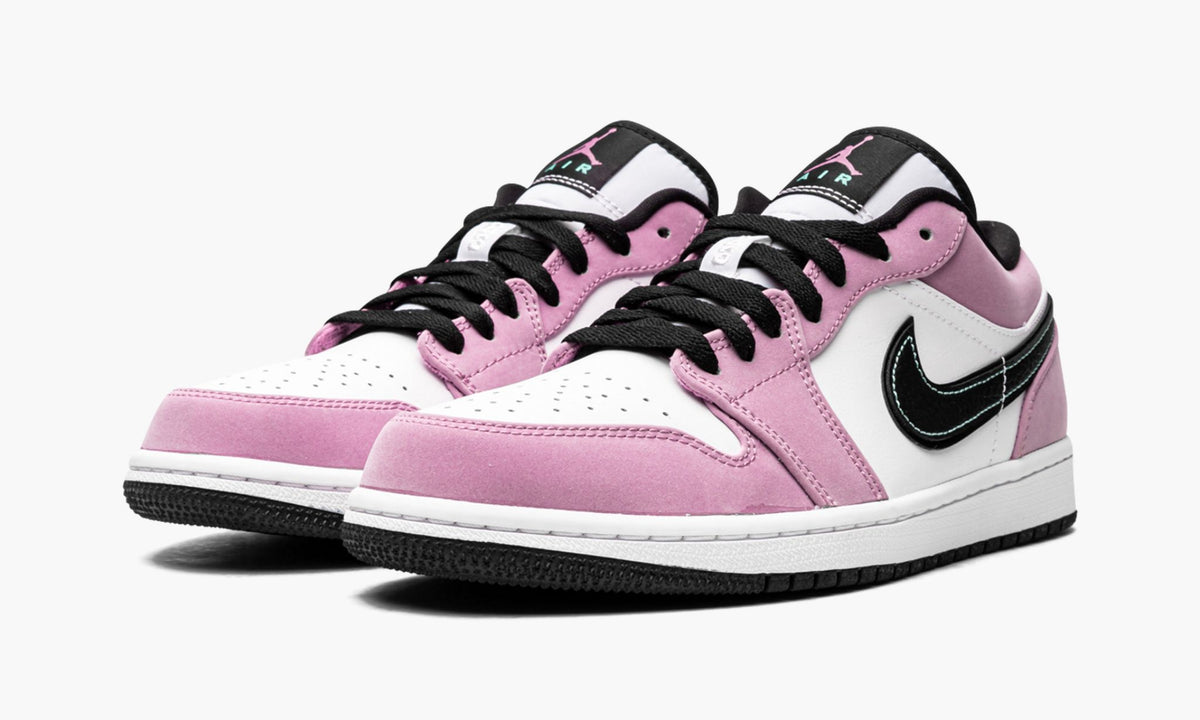 Air Jordan 1 Low SE “Violet Shock” Sneakers - Basketball Legend