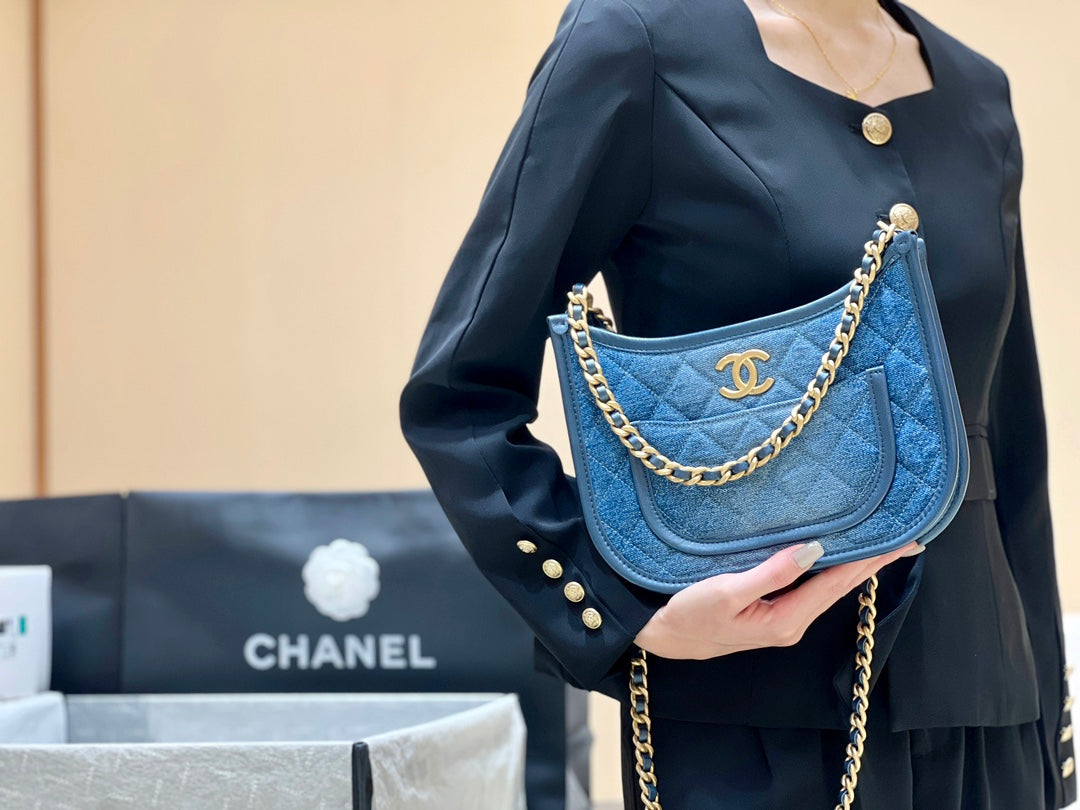 CC 24S AS4666 Shoulder Bag 24cm Blue Denim Light GHW