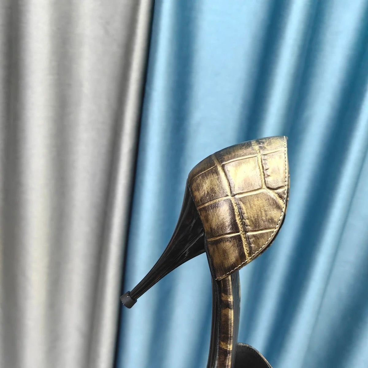Chanel Pointed-Toe Vintage High Heels 70mm Bronze Yellow in Calfskin 712469