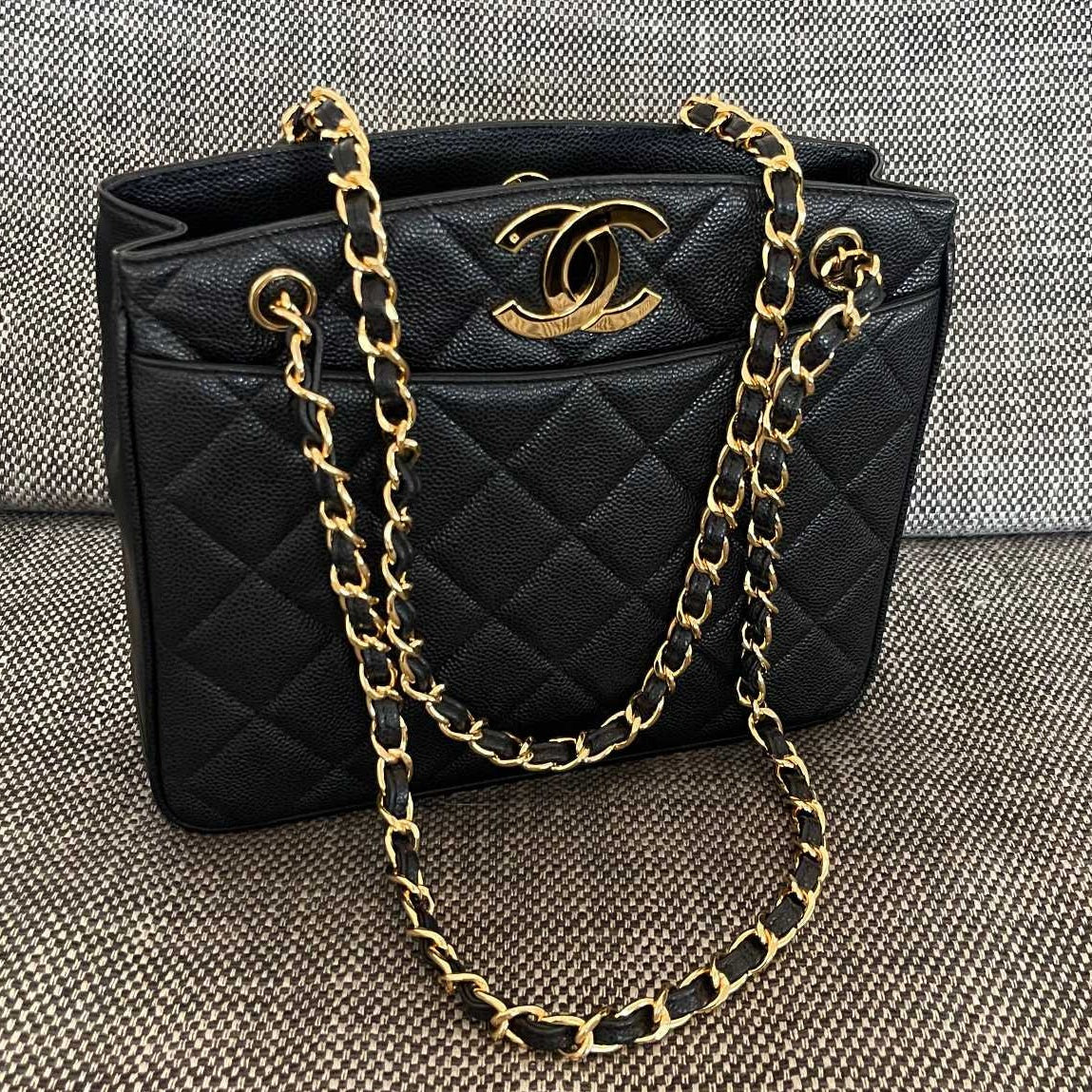 Chanel 2026 Vintage Shopping Tote Bag 28cm Black Embossed Calfskin