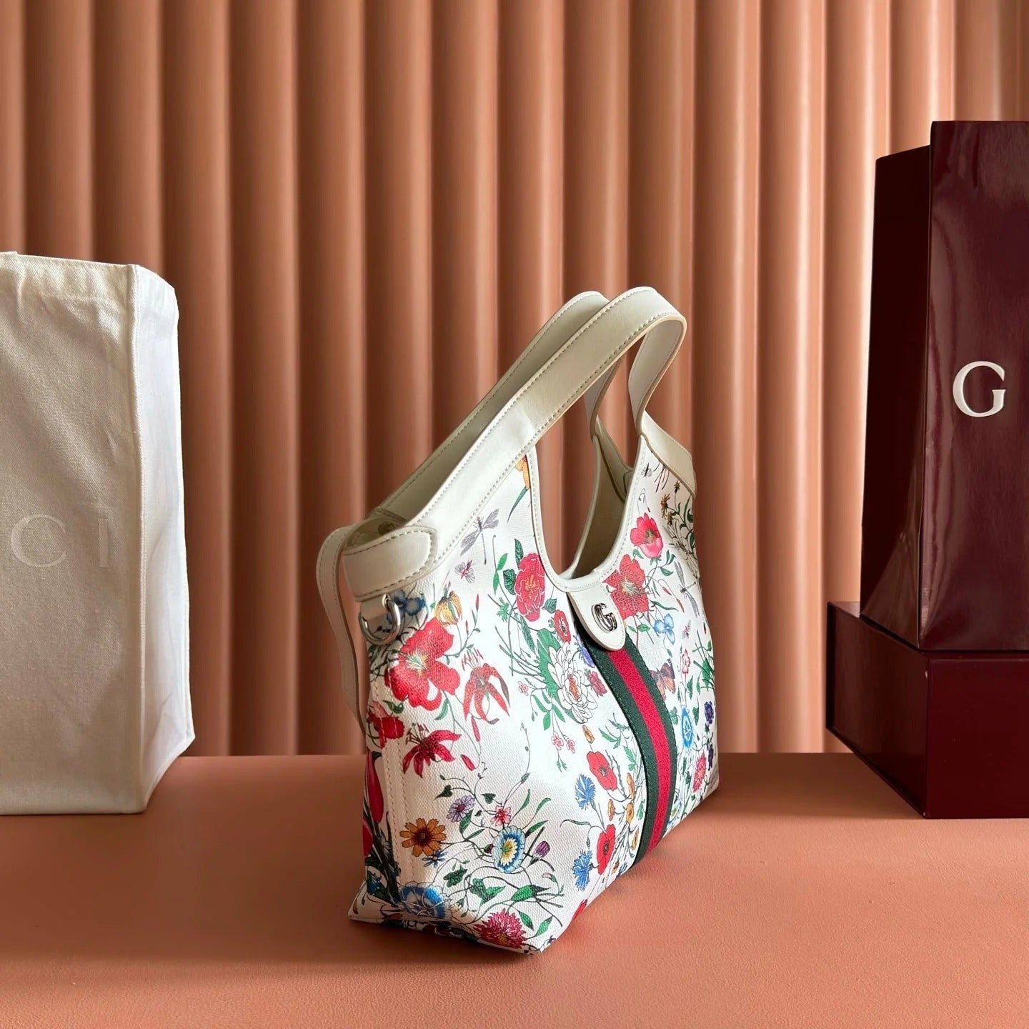 Gucci 2026 Giglio Flora Tote Bag 25cm Leather