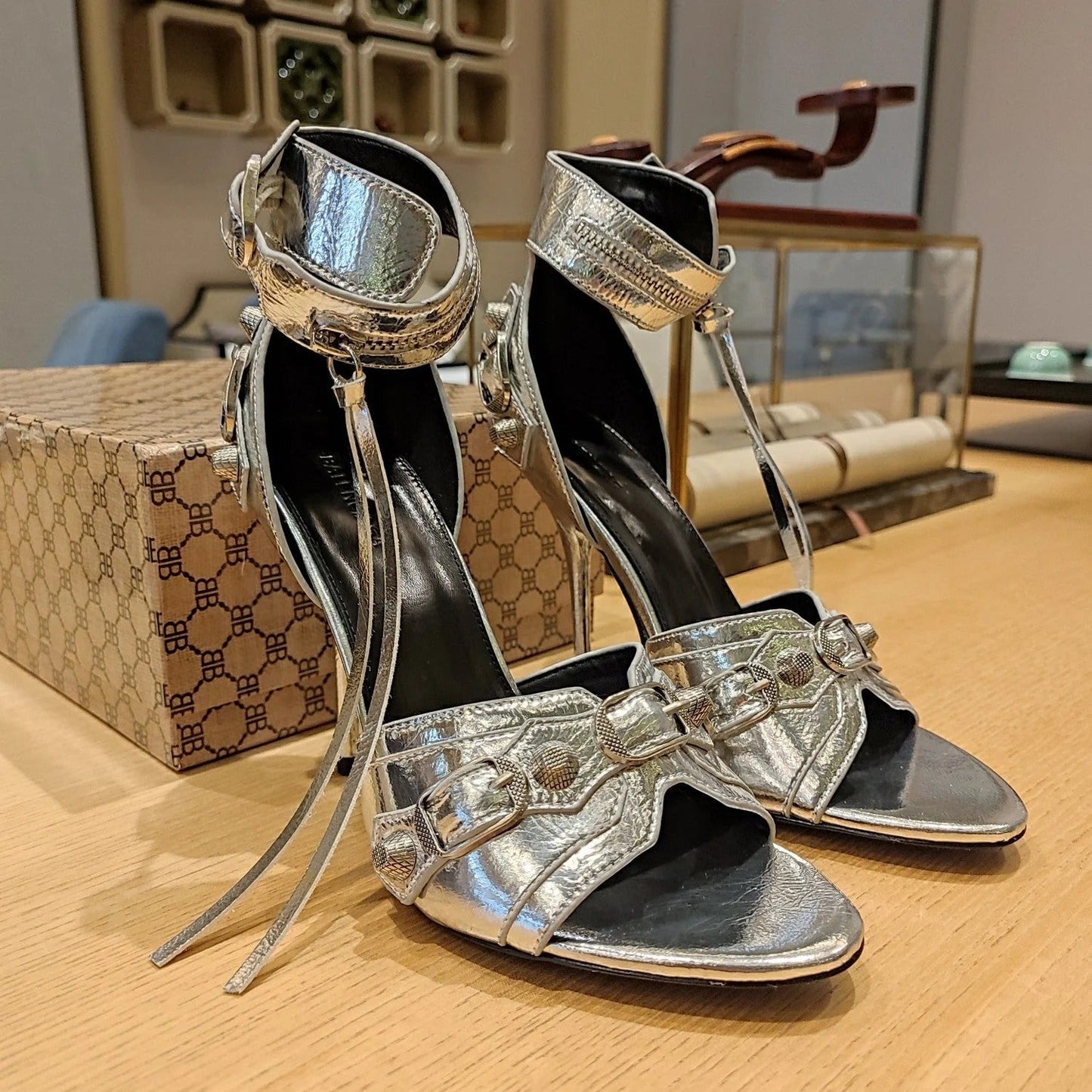 Balenciaga 26s Peep Toe Sandals 105 Genuine Leather