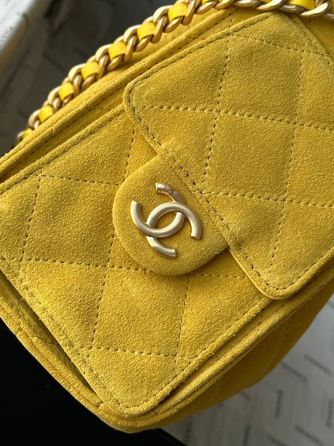 CC 26c Hobo Bag 22cm Yellow Suede