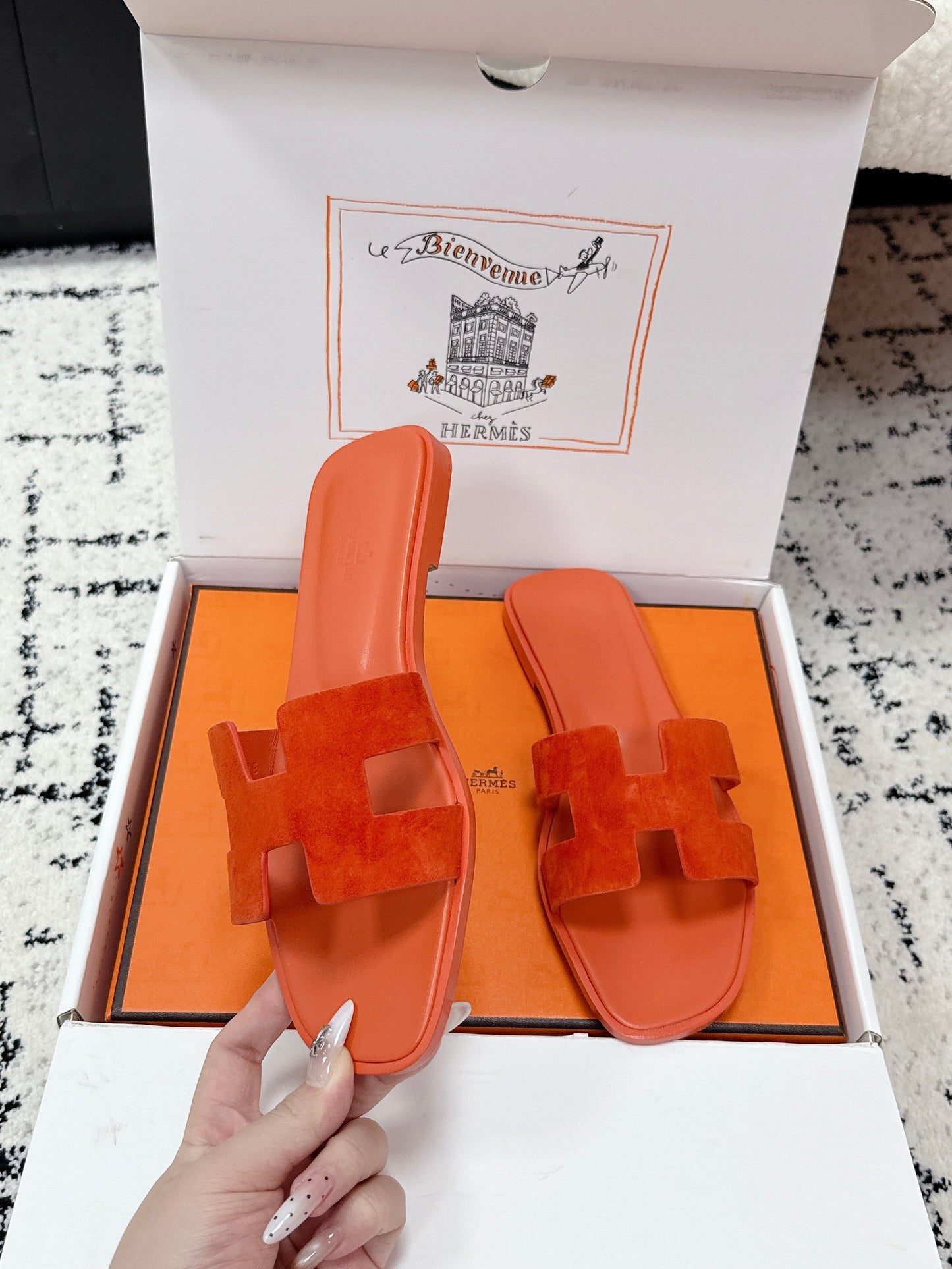 HM 26ss Oran Sandals Orange Suede Cowhide 617192