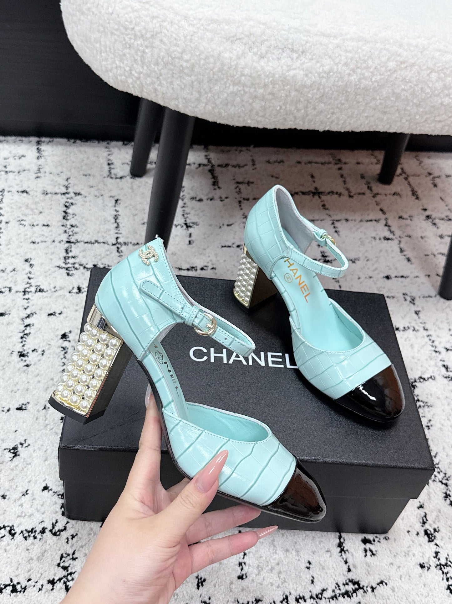 CC SS26 Mary Jane Pumps Black Blue Crocodile Embossed Patent Calfskin 679024
