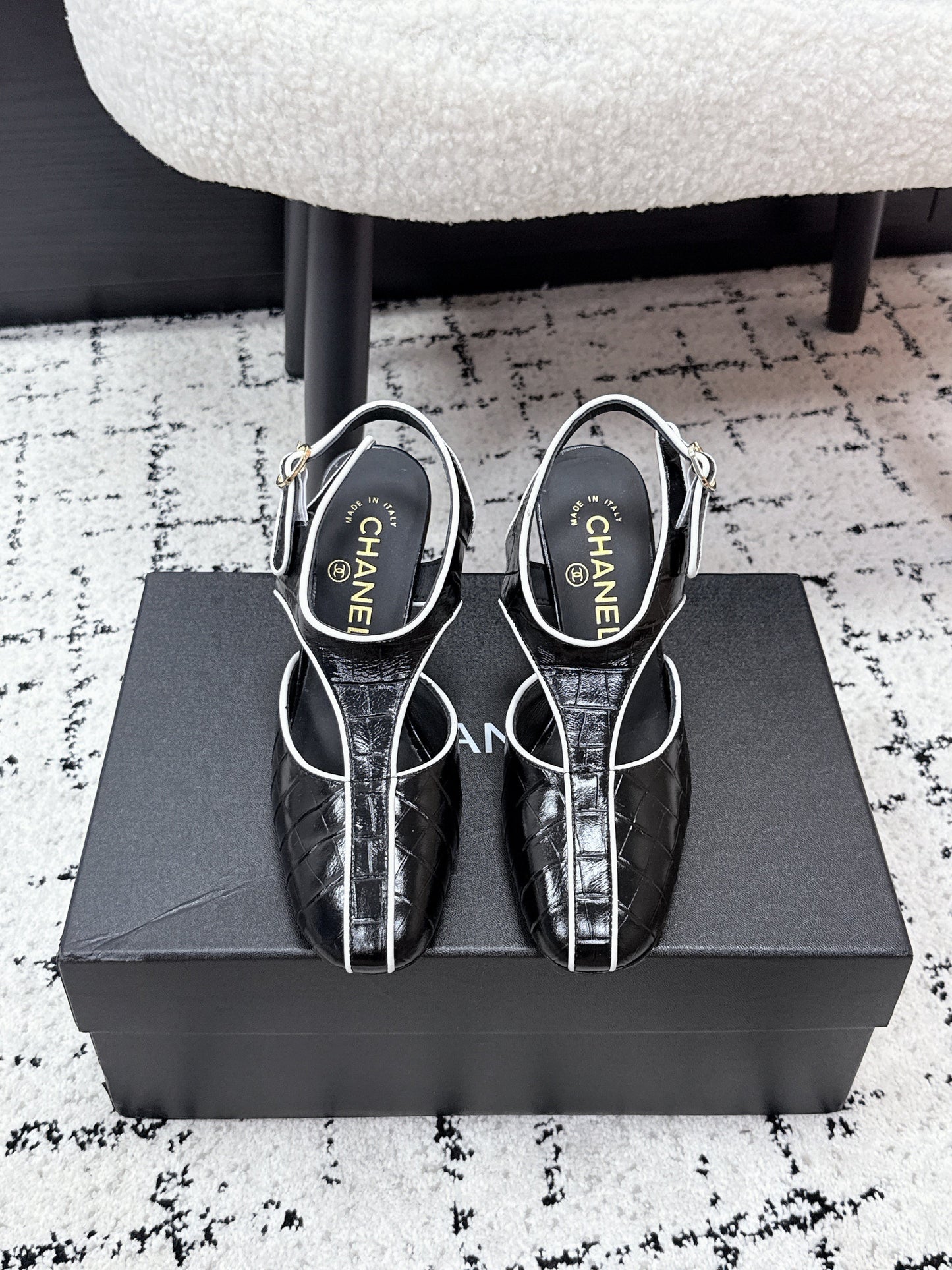 CC SS26 Slingbacks 9.5cm Black White Crocodile Embossed Patent Calfskin 679034