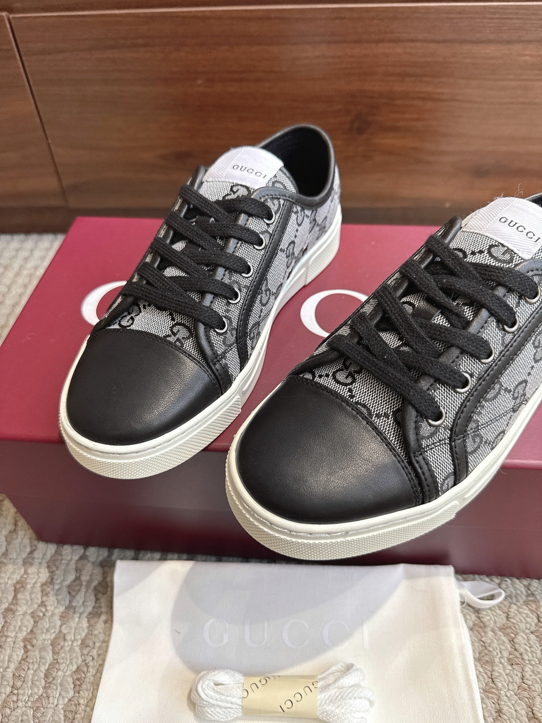 GG Tennis 1977 Low-Top Sneakers Black Grey Leather Canvas 104423