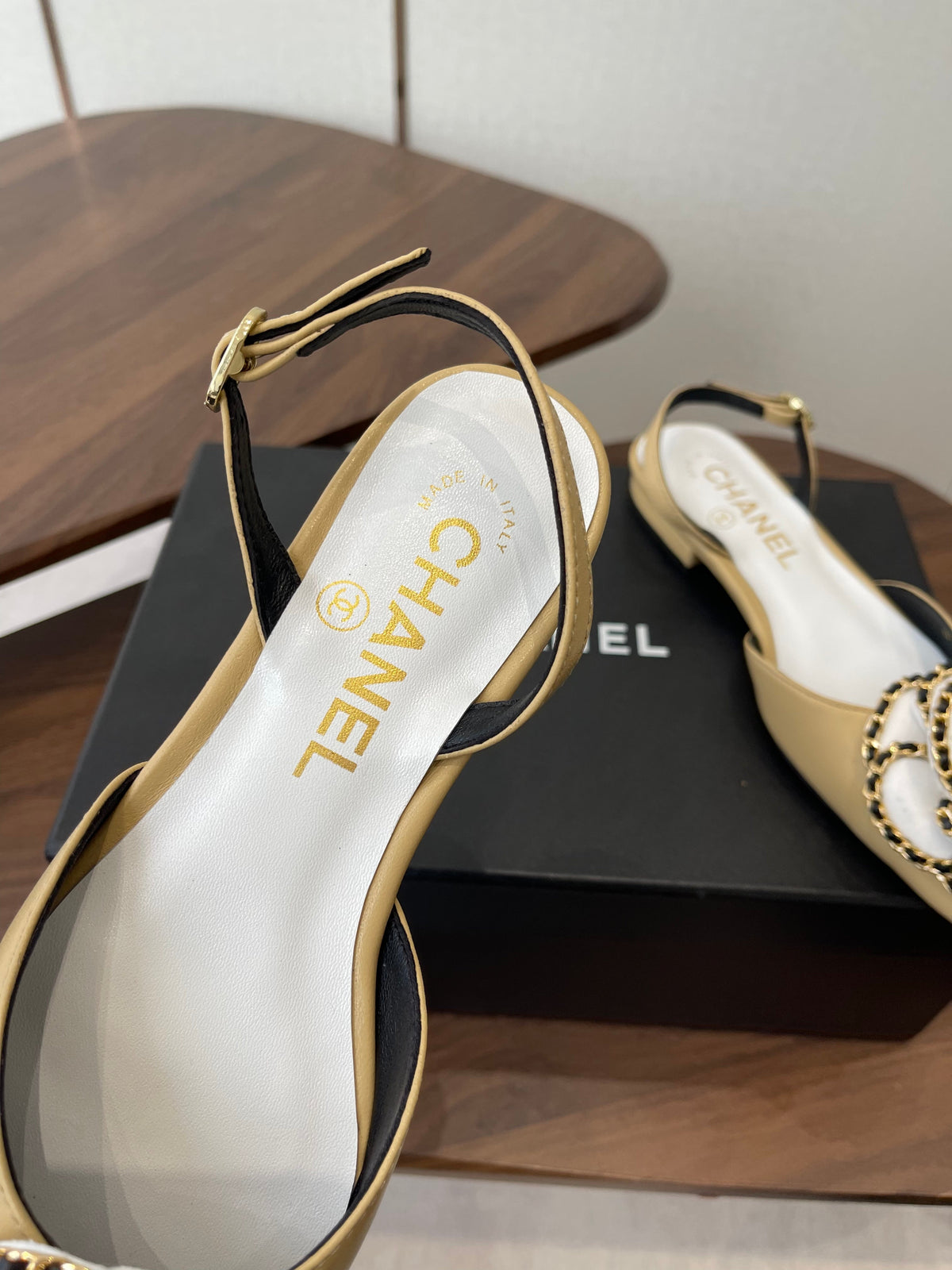 CC Classic Camellia Flat Slingback Beige White Leather 624231
