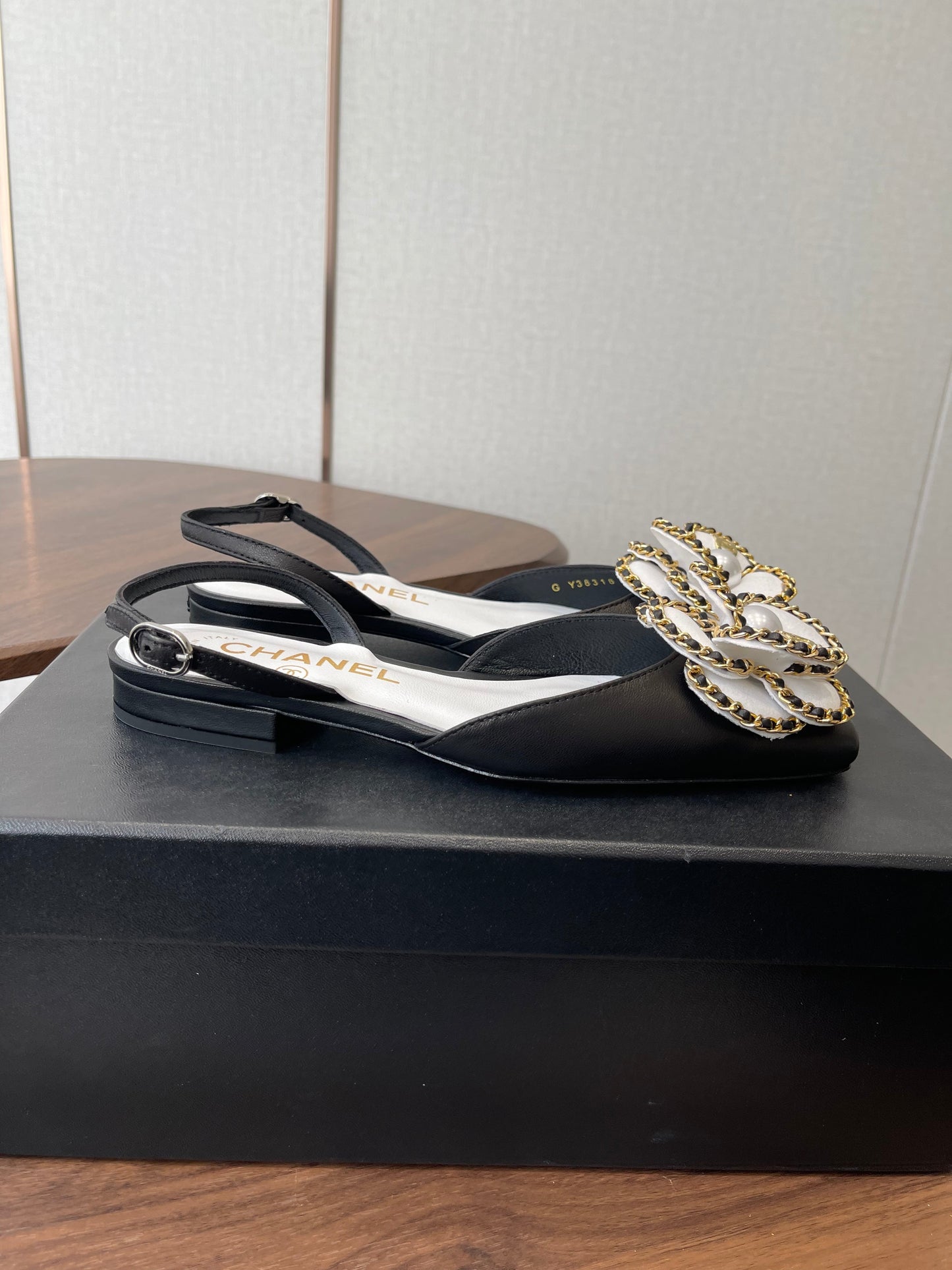 CC Classic Camellia Flat Slingback Black White Leather 624232