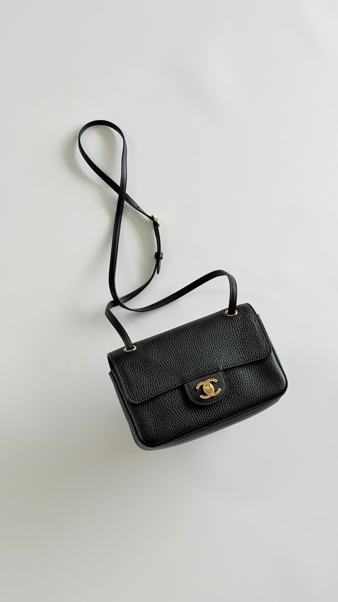 CC 26s Flap Bag Mini 20cm Black Cowhide