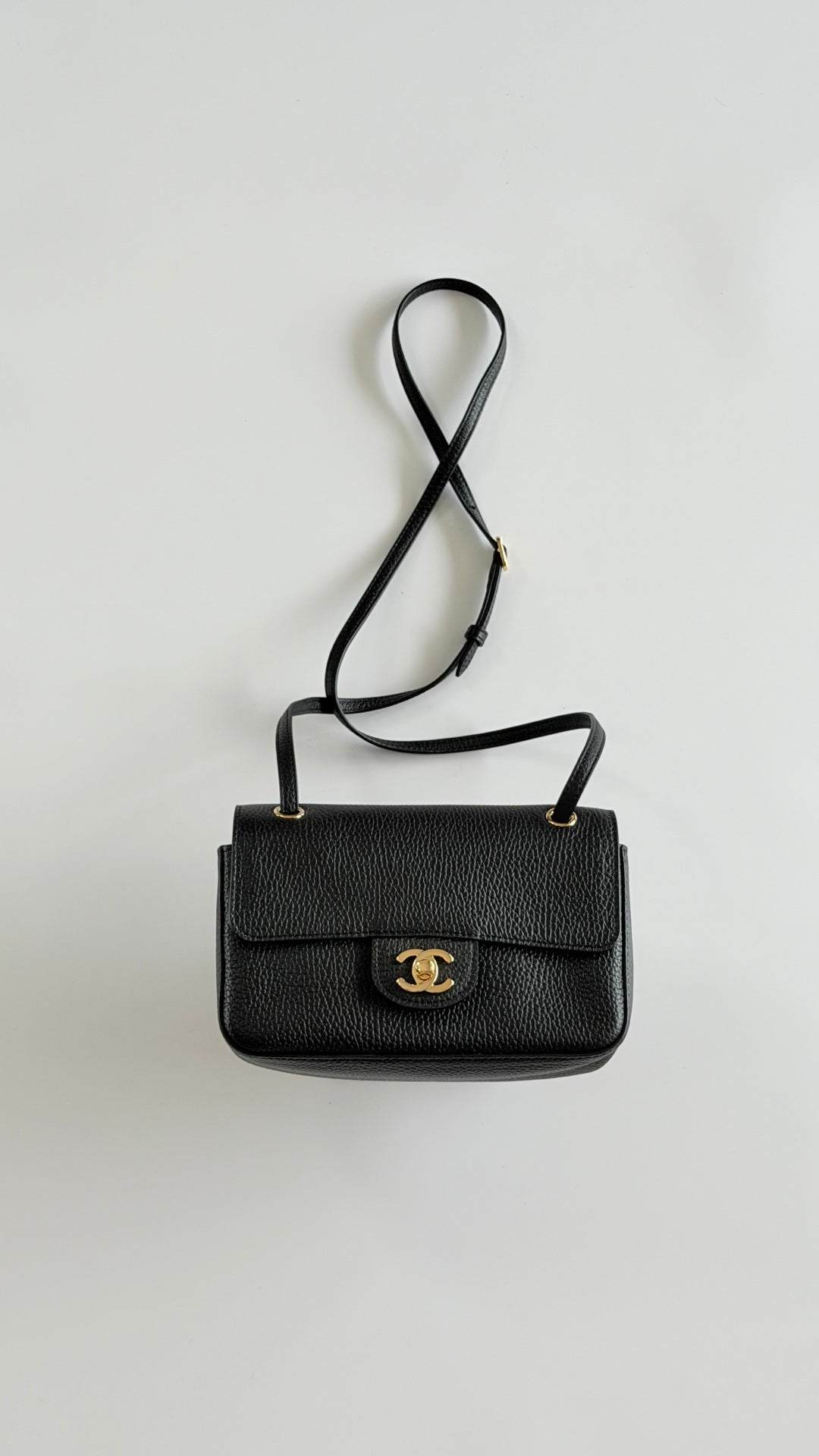 CC 26s Flap Bag Mini 20cm Black Cowhide