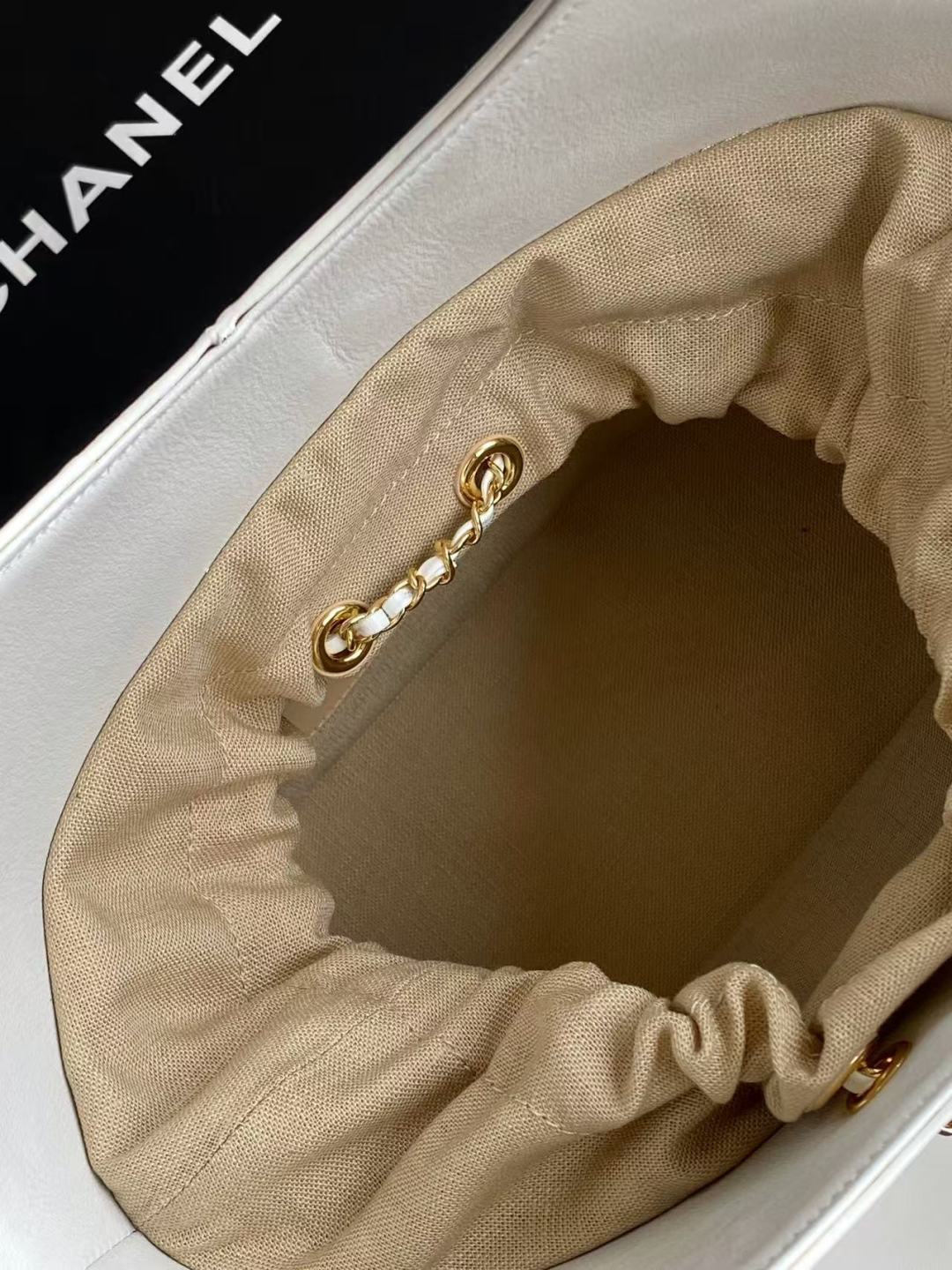 Chanel 2026 Basket Hobo Bag 35cm White Calfskin