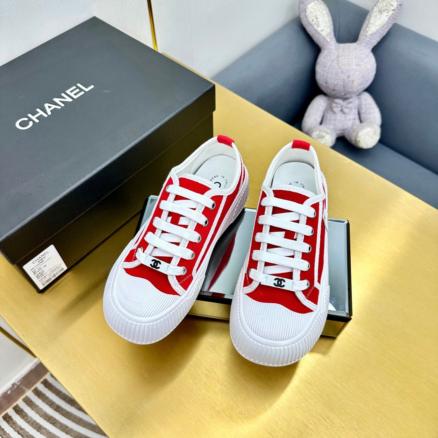 CC 26s Platform Sneakers Red Canvas 832620