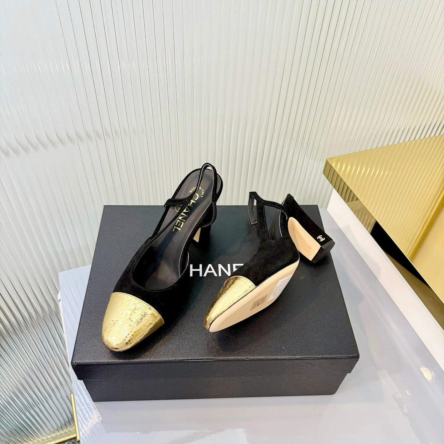 CC 26 Slingback High Heel 9cm Black Gold Suede 714013