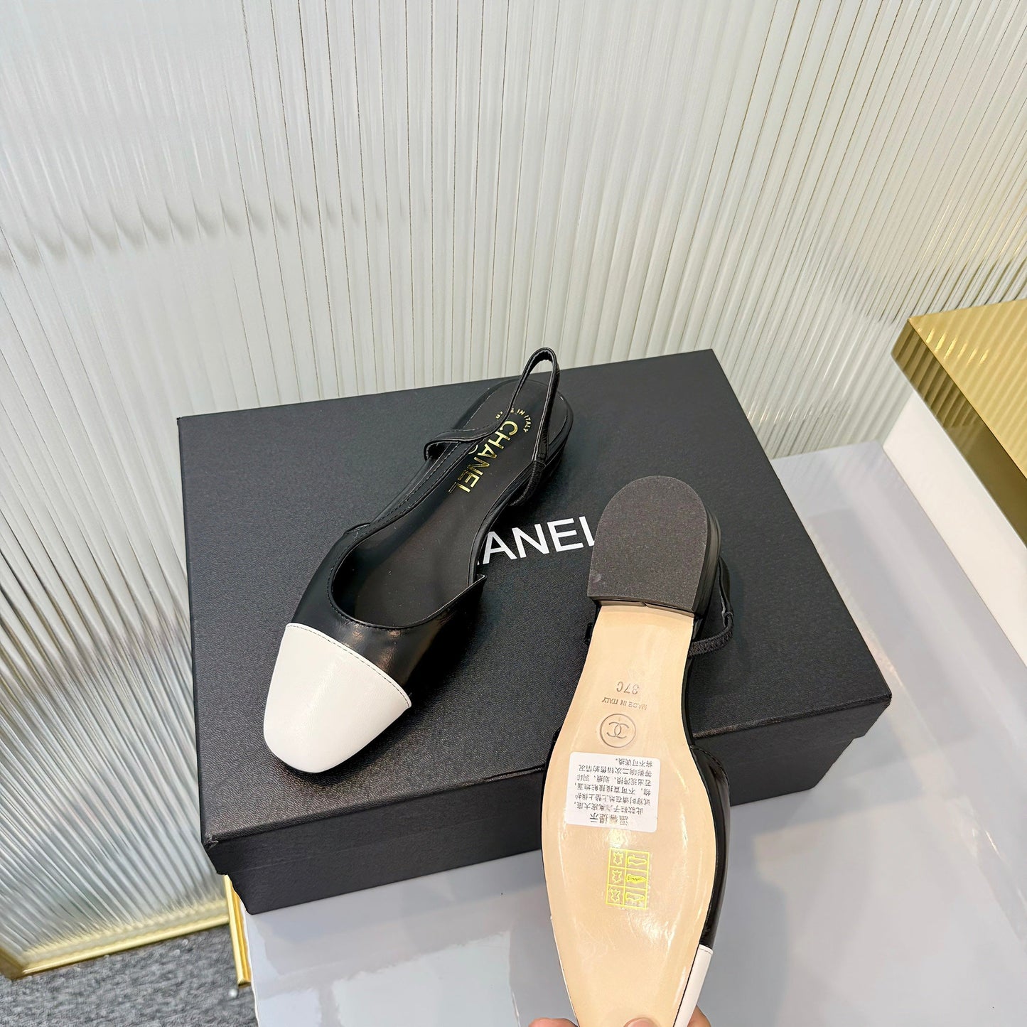 CC 26 Slingback Flat Black White Lambskin 714030