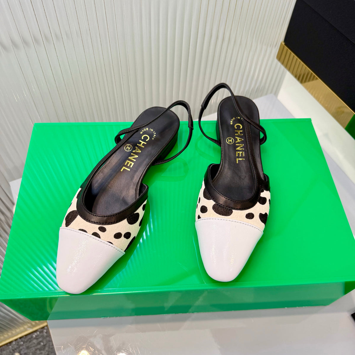 CC Slingback Flat White Cream Leopard-Print Leather 923837