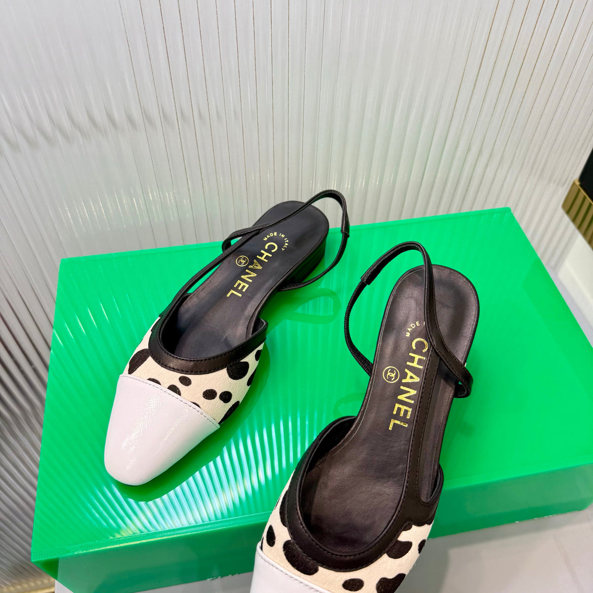CC Slingback Flat White Cream Leopard-Print Leather 923837