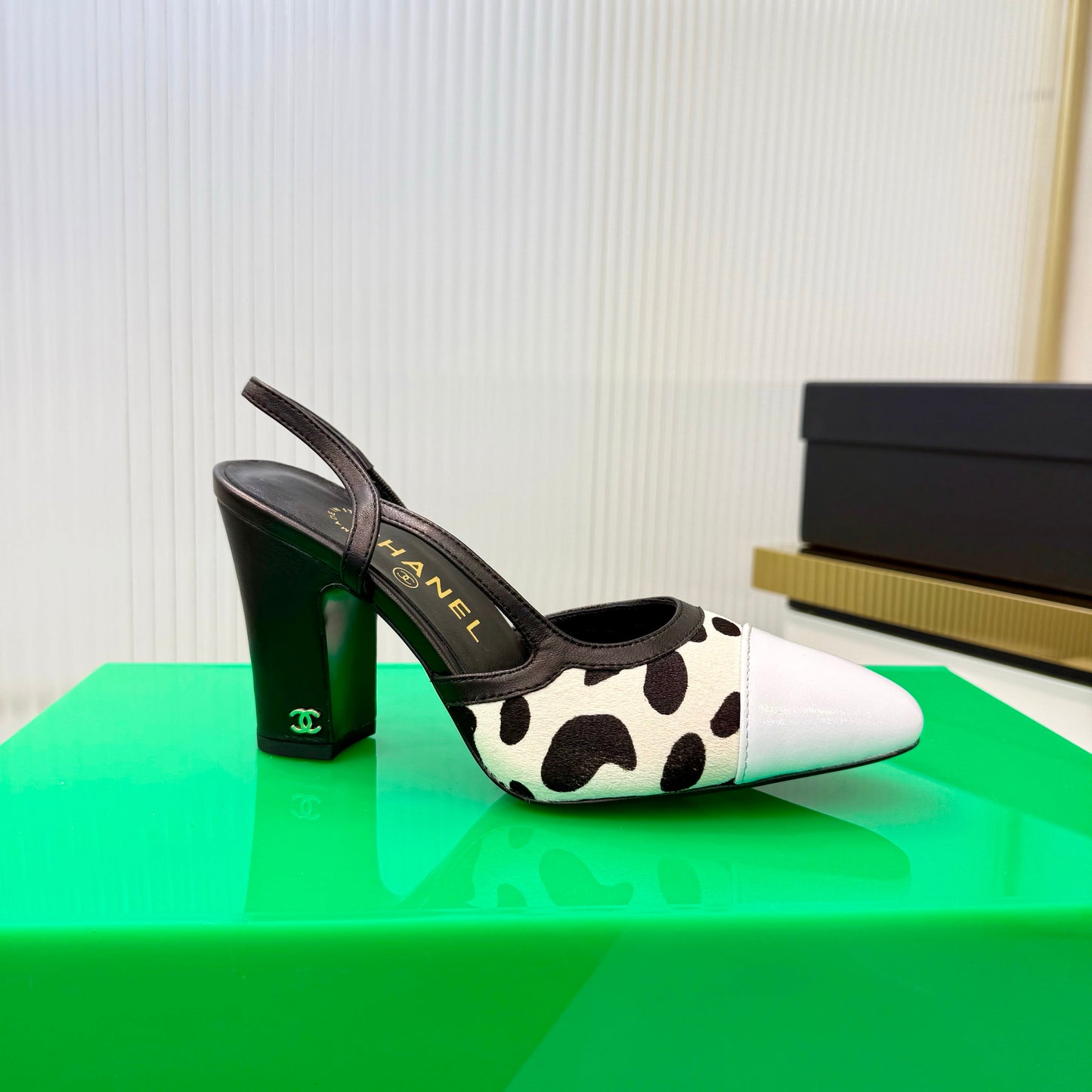 CC Slingback 9cm White Cream Leopard-Print Leather 923845