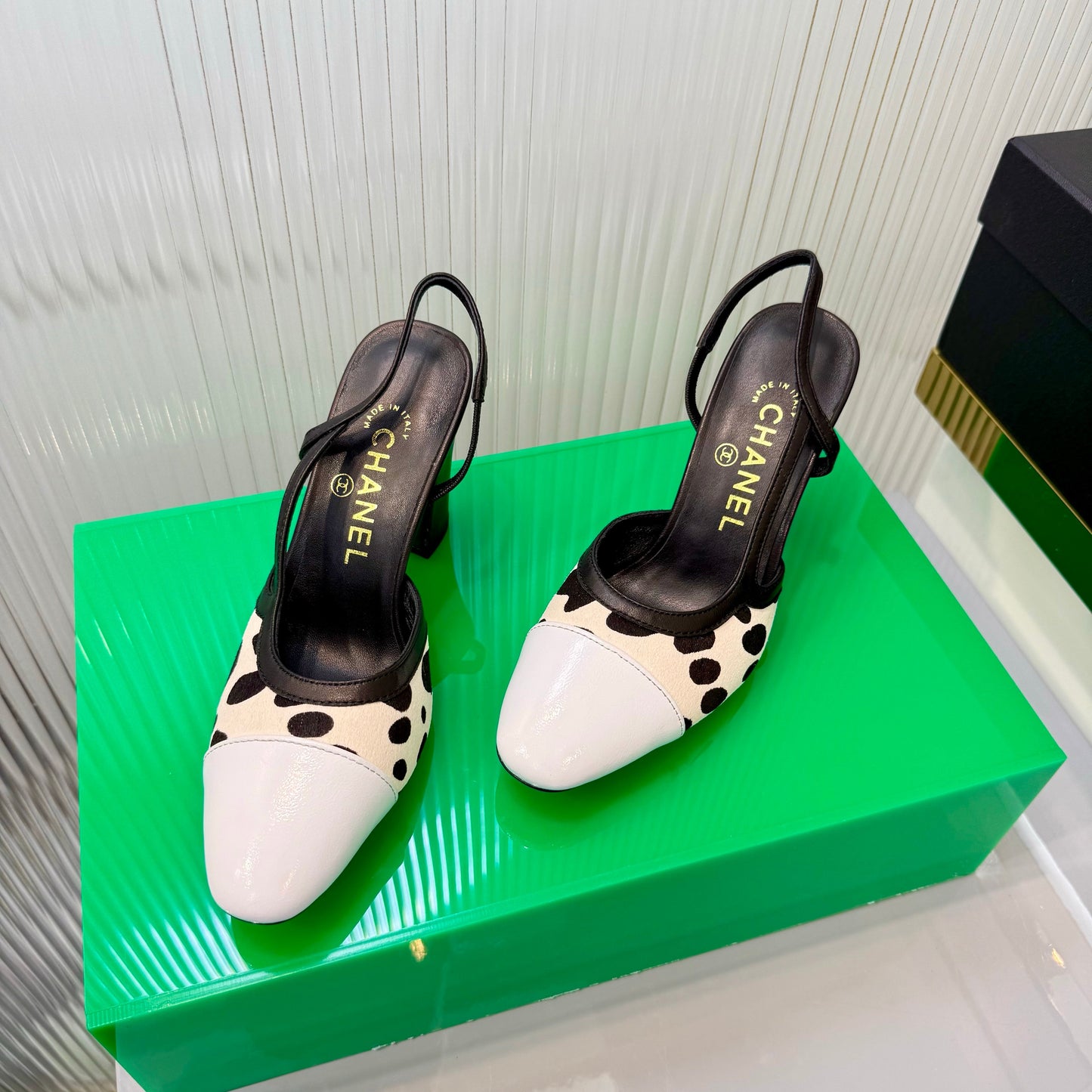 CC Slingback 9cm White Cream Leopard-Print Leather 923845