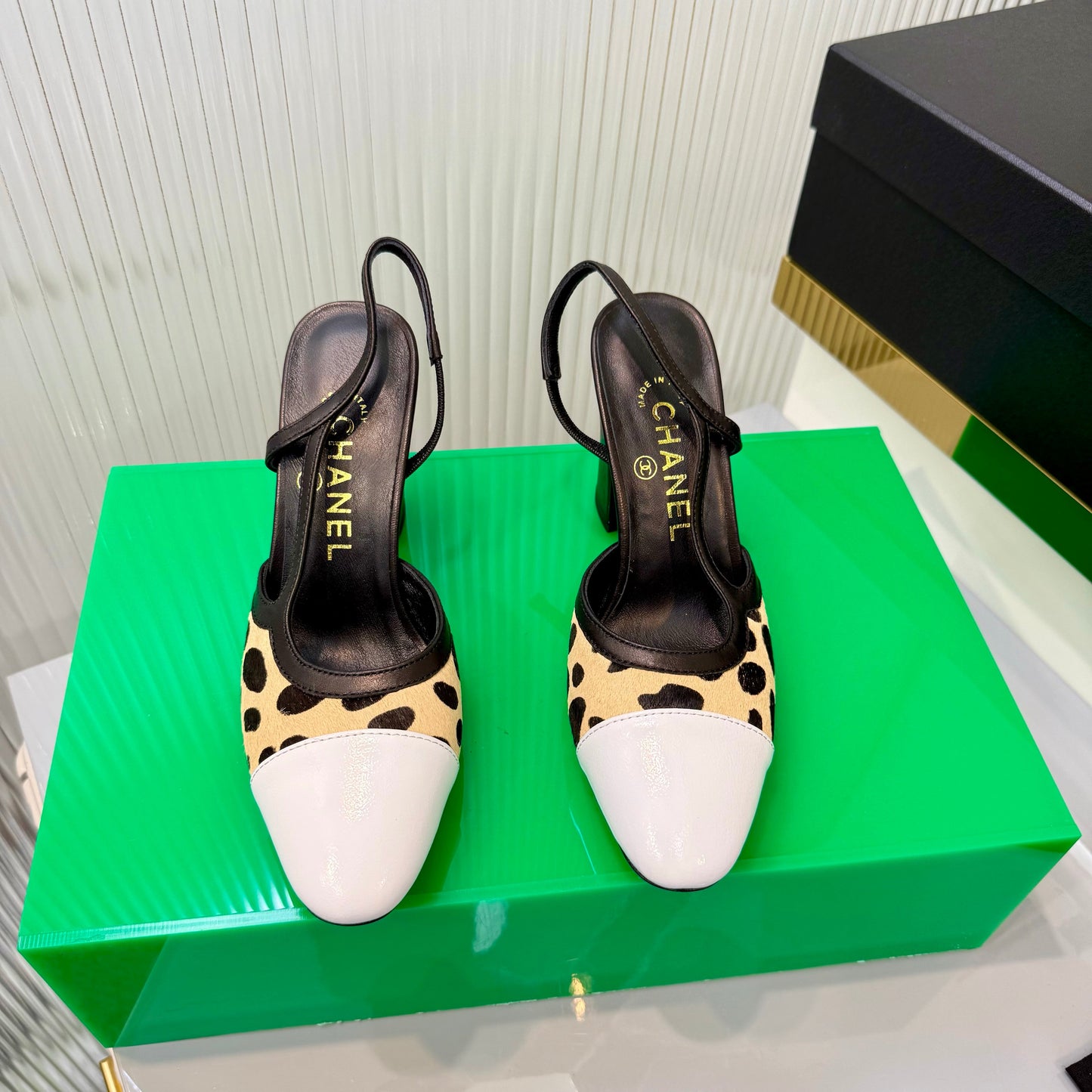 CC Slingback 9cm White Beige Leopard-Print Leather 923846