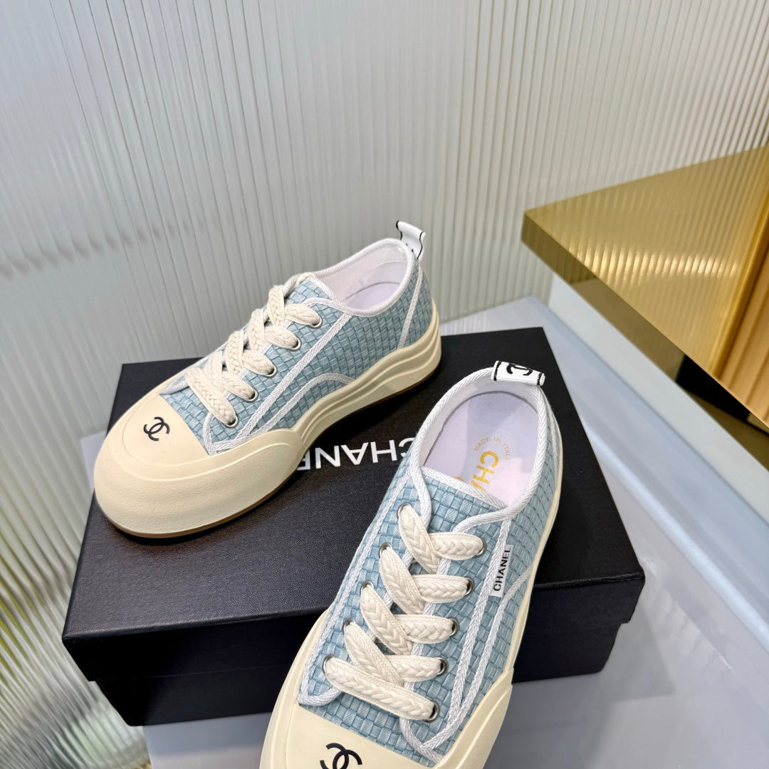 CC 26s Biscuit Shoes Light Blue White Sheepskin Denim 927707
