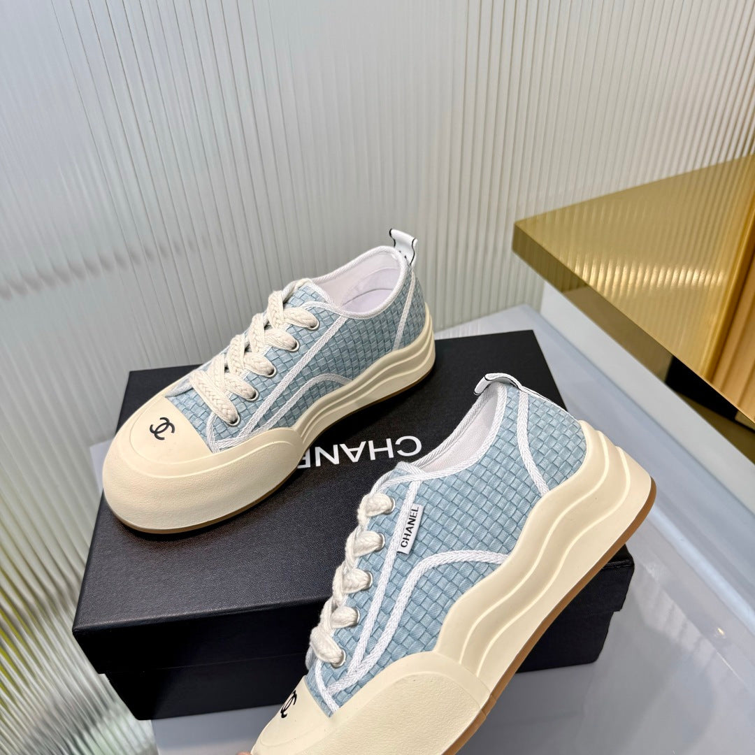 CC 26s Biscuit Shoes Light Blue White Sheepskin Denim 927707
