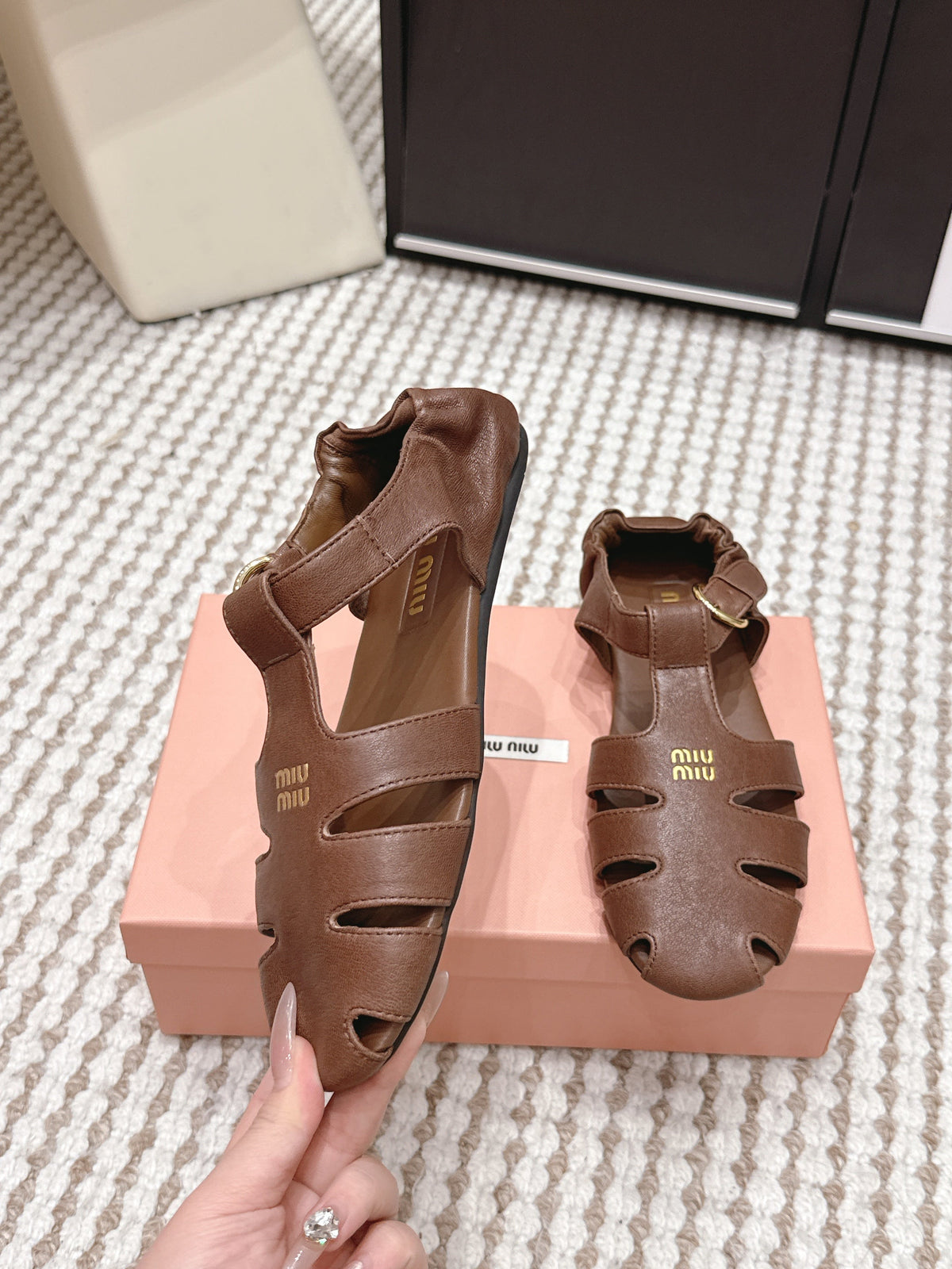MIU 26 Roman Sandals Brown Leather 632326