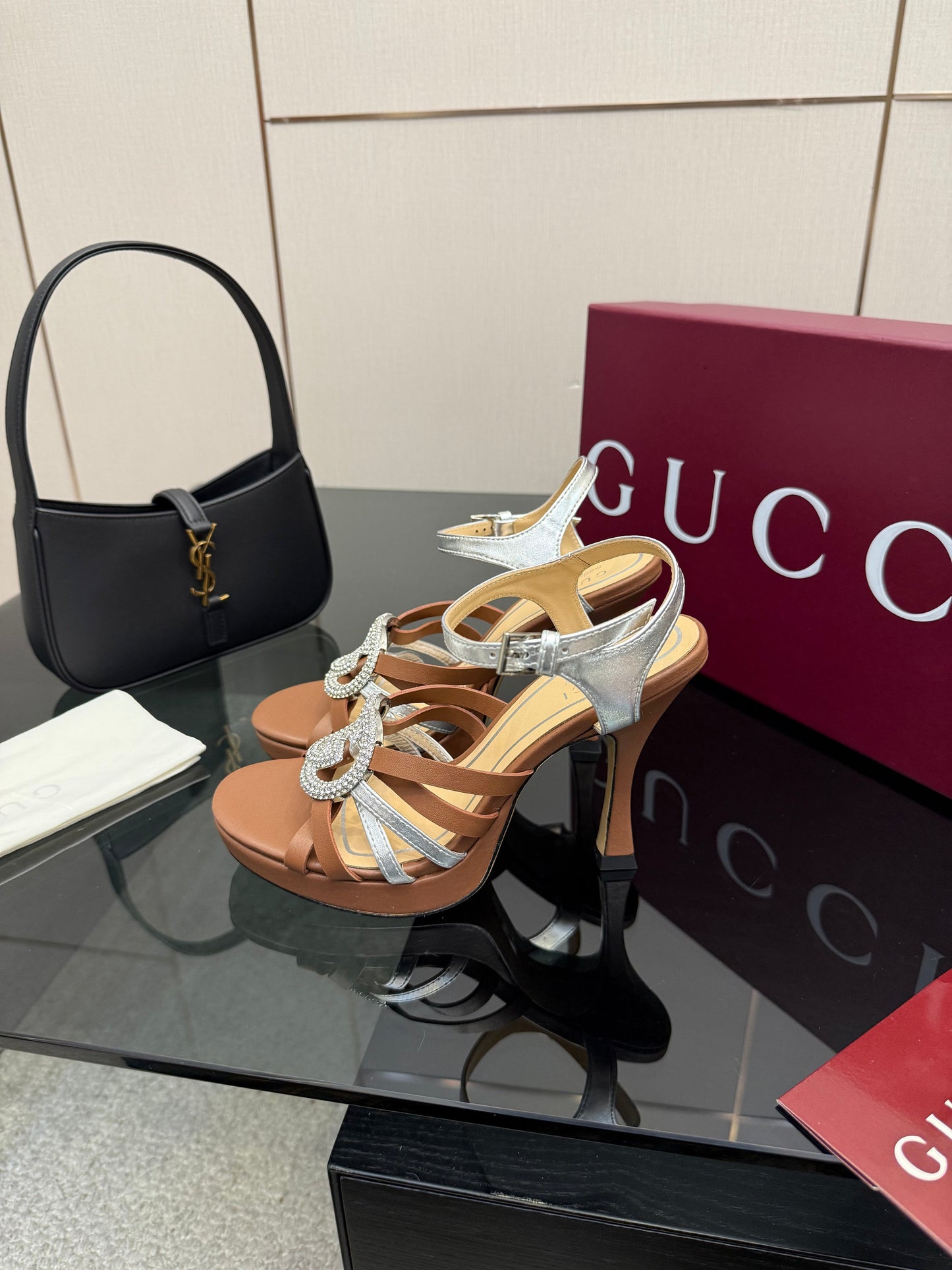 GG Pump 10.5cm With Crystal Interlocking G Brown Sliver Leather