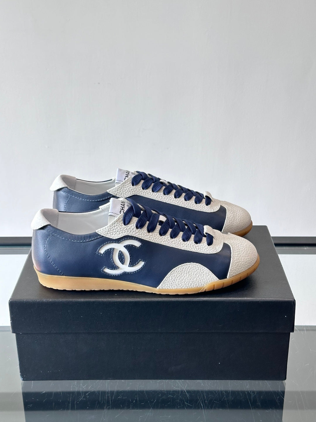 CC 26s Casual Sneakers Dark Blue White Calfskin Cowhide 965040