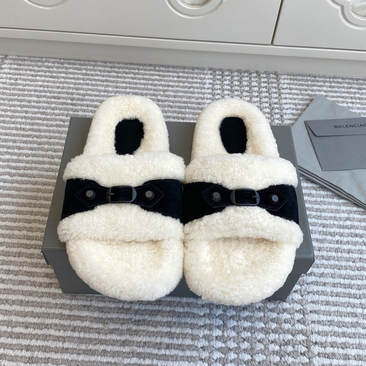 Balenciaga Classic Buckle Slippers White Black Wool 543002