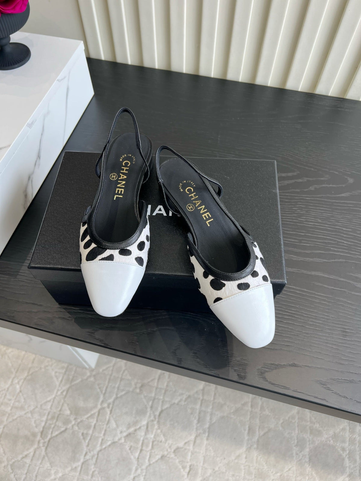 CC 26s Slingback Black White Horsehair 850770