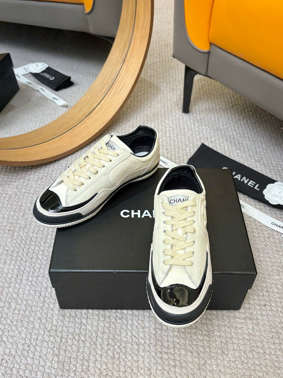 CC 25C Casual Sneakers Cream Black Cowhide Suede Patent Leather 528157