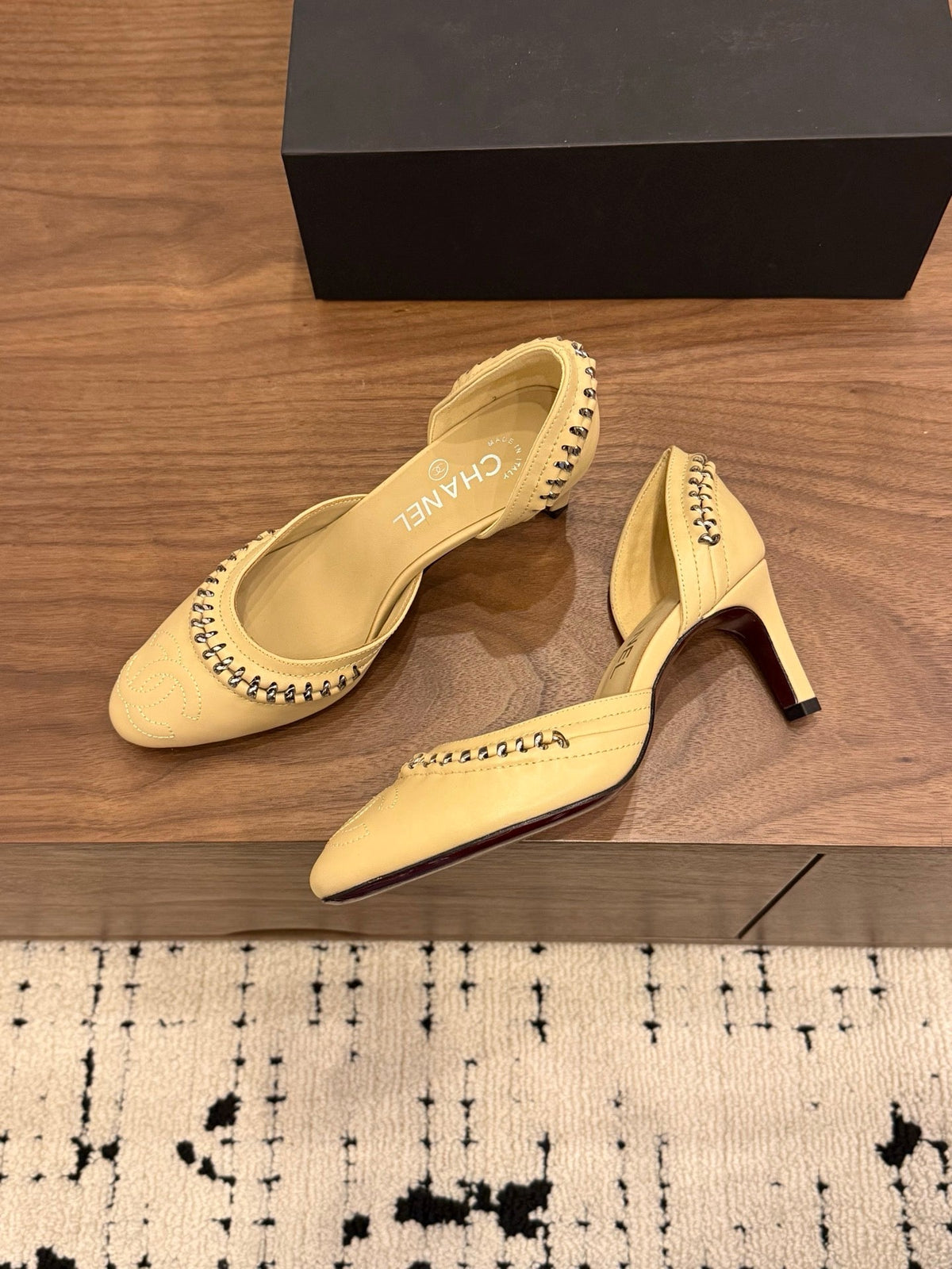 CC 2026 SlingBack Heeld Braided Chain Beige Calfskin 676194