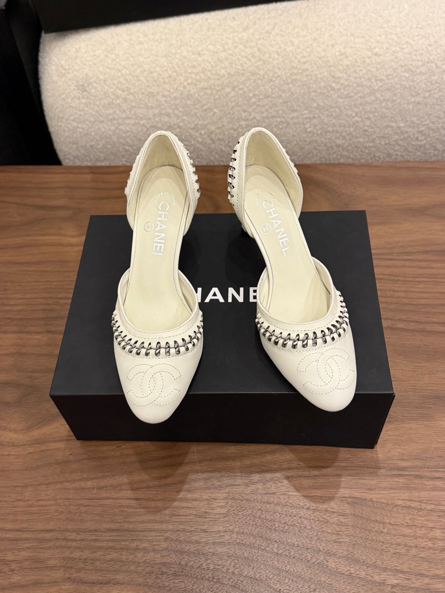 CC 2026 SlingBack Heeld Braided Chain White Calfskin 676195