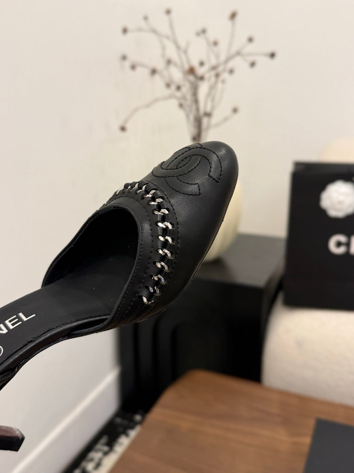CC 2026 SlingBack Heeld Braided Chain Black Calfskin 676196