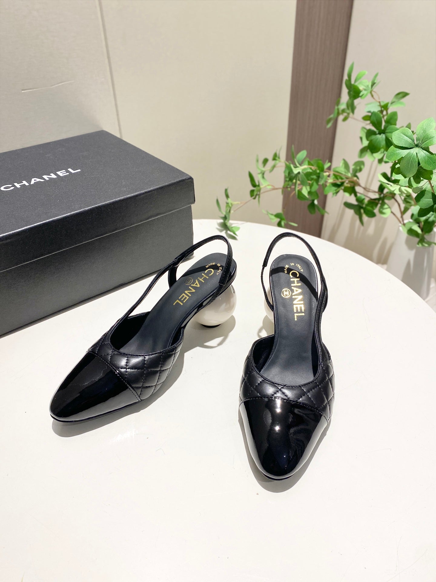 CC 26P Slingback Pearl-Shaped Heel 7cm Black Quited Leather 767268