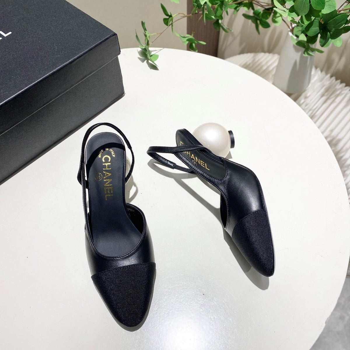 CC 26P Slingback Pearl-Shaped Heel 7cm Black Leather 767270