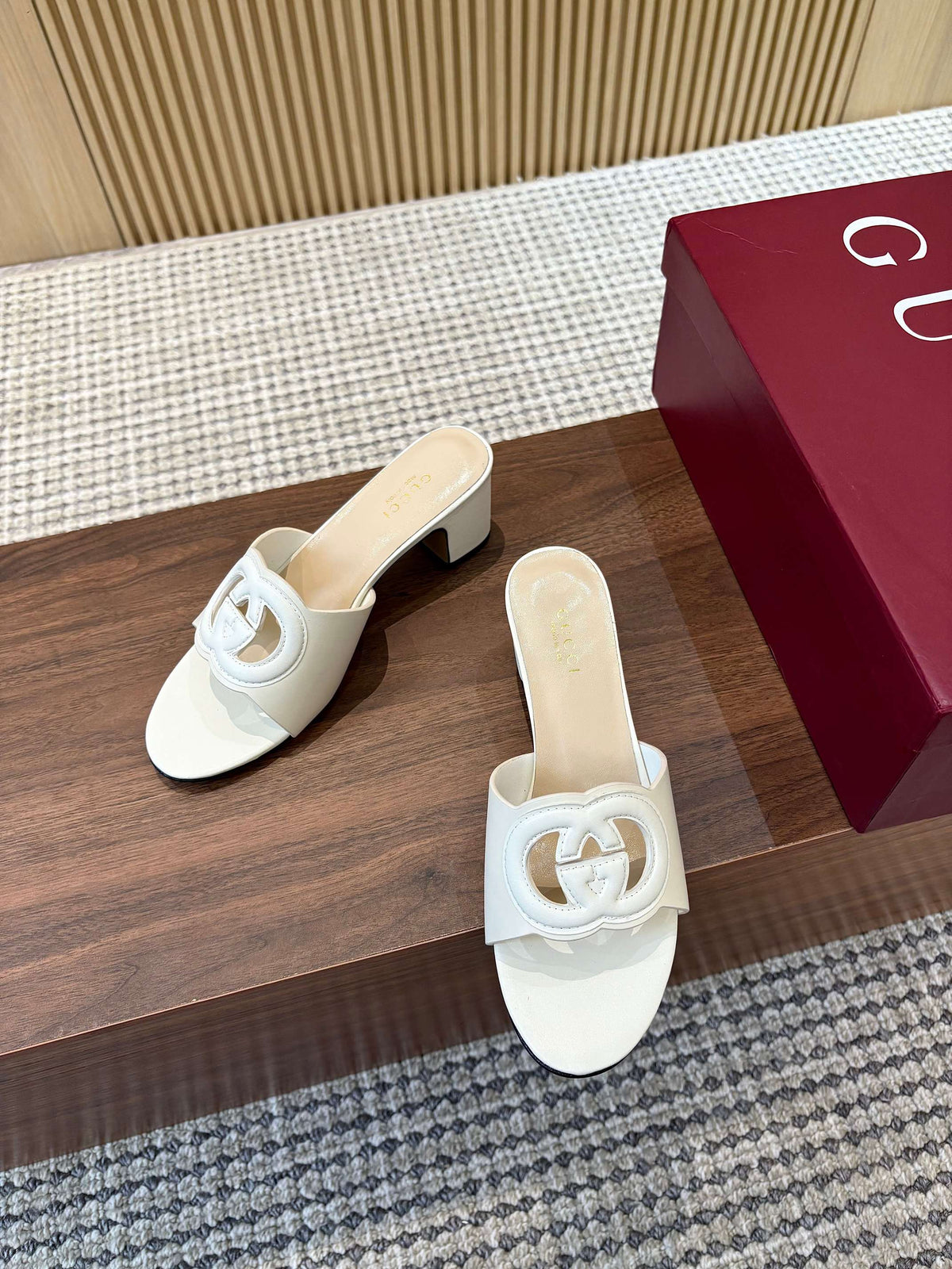 GG Interlocking G Cutout Sandals 5.5cm White Sheepskin 646497